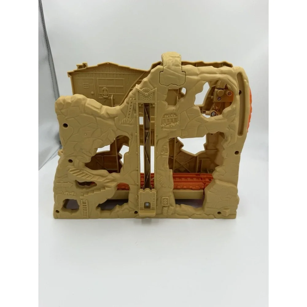 Thomas & Friends TrackMaster Sodor Mining Mountain Replacement Part Playset
